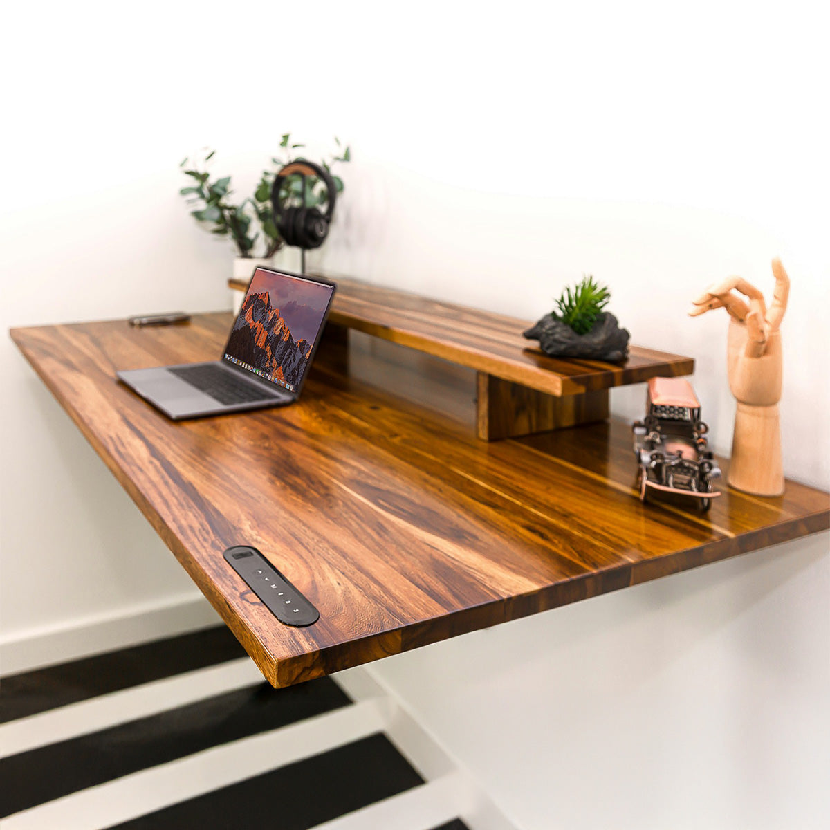 Minimalist Floating Oak Desk - Wall-Mounted Workspace for Home or Office